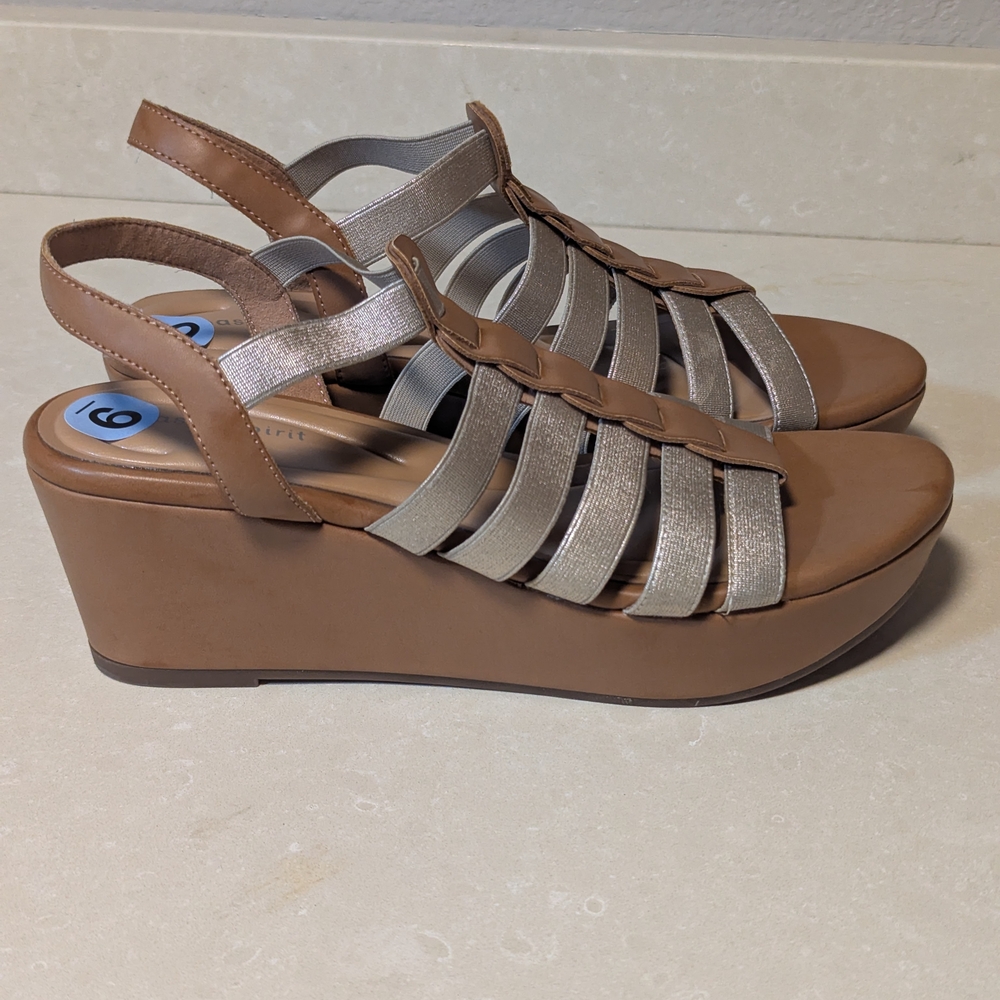 Women's Easy Spirit Wedge Sandals Size 9